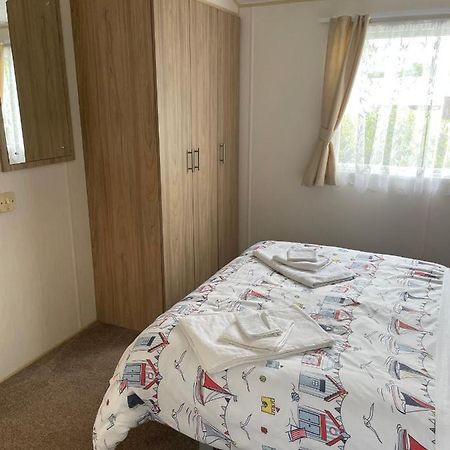 Parkdean Static Caravan On Cherry Tree Holiday Park Great Yarmouth Eksteriør bilde