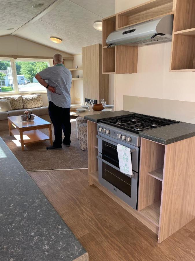 Parkdean Static Caravan On Cherry Tree Holiday Park Great Yarmouth Eksteriør bilde