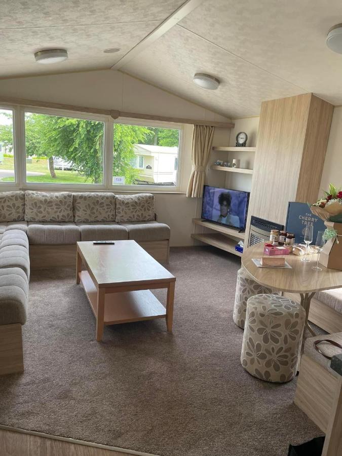 Parkdean Static Caravan On Cherry Tree Holiday Park Great Yarmouth Eksteriør bilde